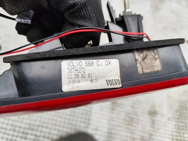 Volvo S60 II LIFT 13-18 Luz Trasera Derecha OEM 30796272 image 6