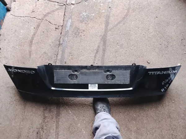 Nedre baklucklist Ford Mondeo mk4 OEM 12507148 image 2