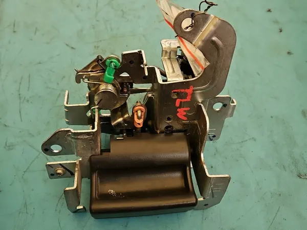 Vasen Takakappale Isuzu D-Max II 11-19 OEM image 2