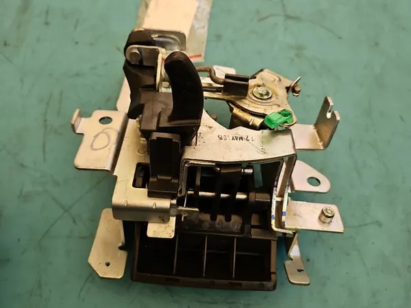 Vasen Takakappale Isuzu D-Max II 11-19 OEM image 4