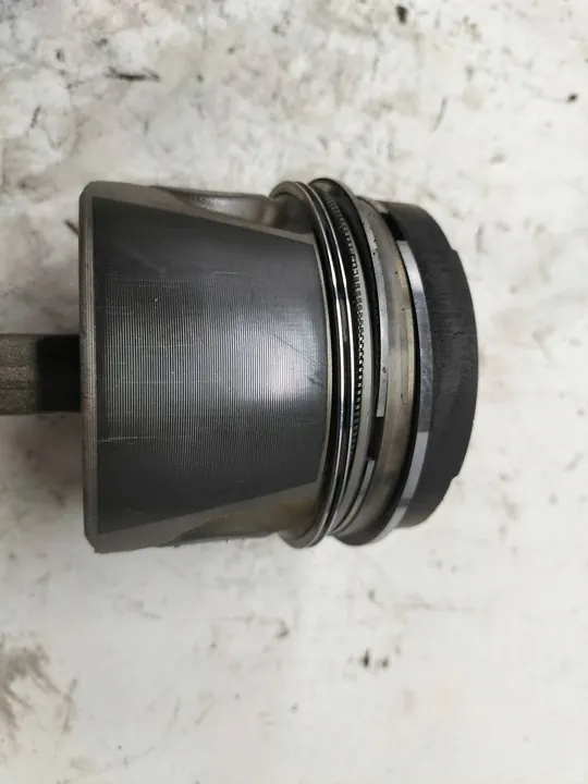 Pistão 80L85 2.5 D M57 BMW Série 5 IV E39 image 3