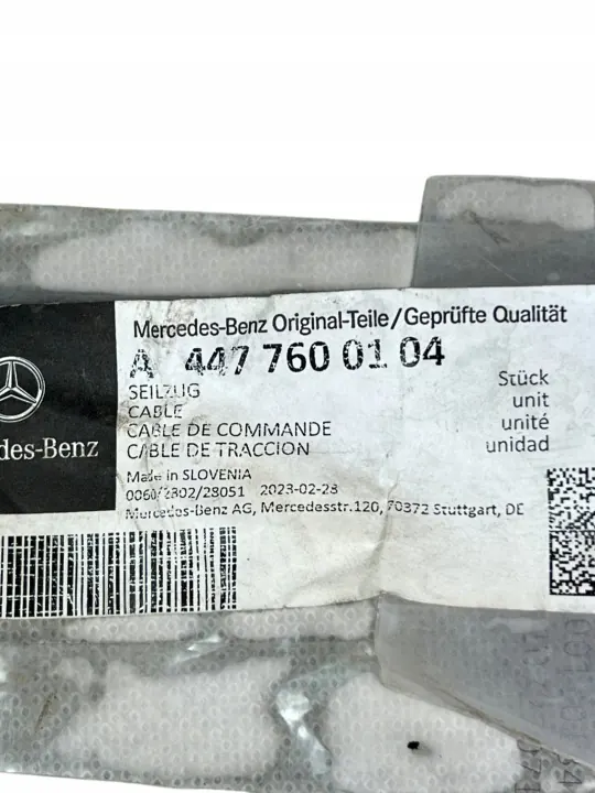 OEM A4477600104 Takaoven Lukitus Mercedes W447 image 4