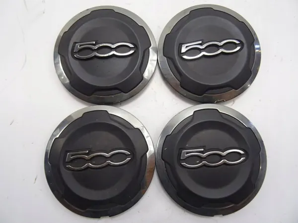 Capas de Roda Fiat 500L OEM 735574469 - Usado image 2