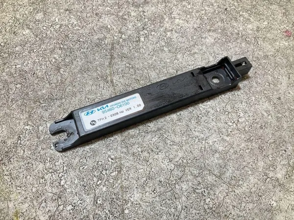 Poignée avant gauche OEM 9546006100 pour Hyundai image 2