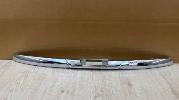 OEM K136/17T Moldura Cromada para Portón Peugeot 4008 image 2