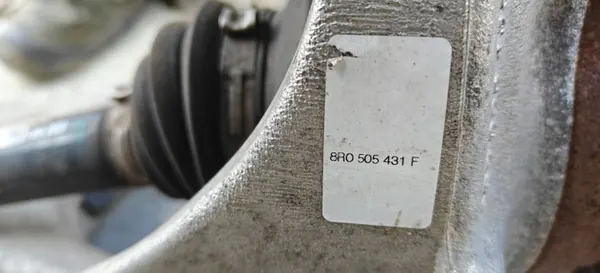 Audi Q5 SQ5 8R 3.0 Moyeu Roue Arrière Gauche OEM 8r0505431f image 4