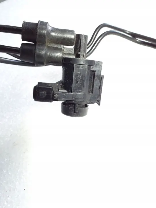 Ford Transit 2011 Vakuumventil / Turbo Solenoid image 2