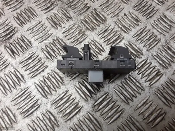 Interruptor Skoda Octavia OEM 1z0959858b - Usado image 3