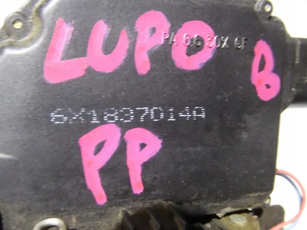 Höger Framdörrslås VW Lupo Seat Arosa 8 Stift image 4