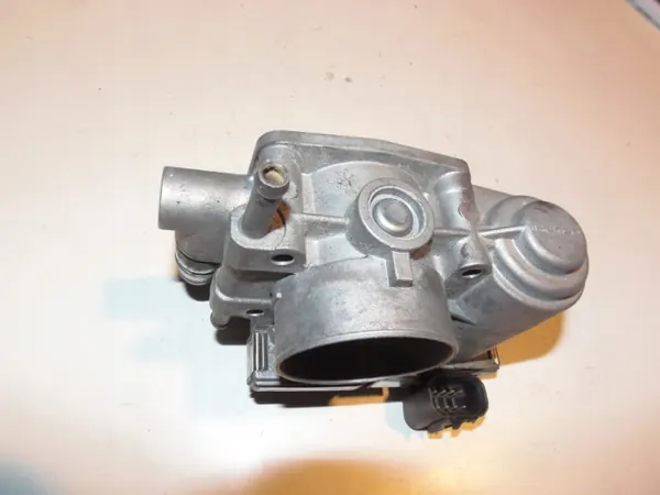 Kaasutin OEM 055352858 Opel Astra II 1.6:lle image 4