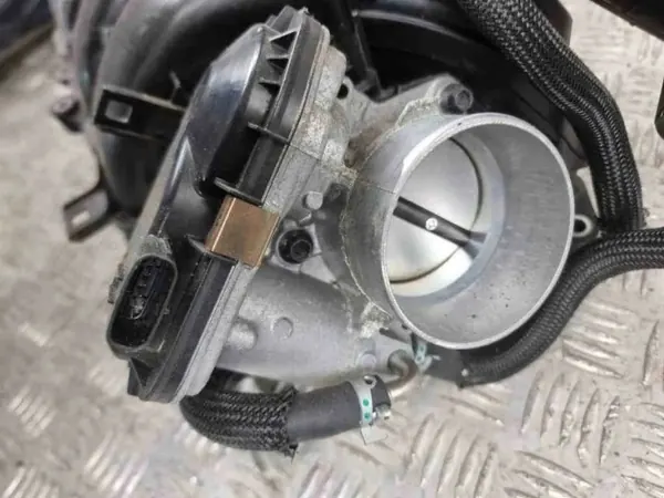 Coletor de admissão Lexus UX 2.0L OEM 1710124020 image 5