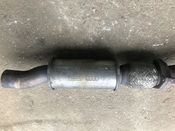 Audi S6 C6 5.2 V10 Pakoputken Keräin OEM 4F0253211E image 5