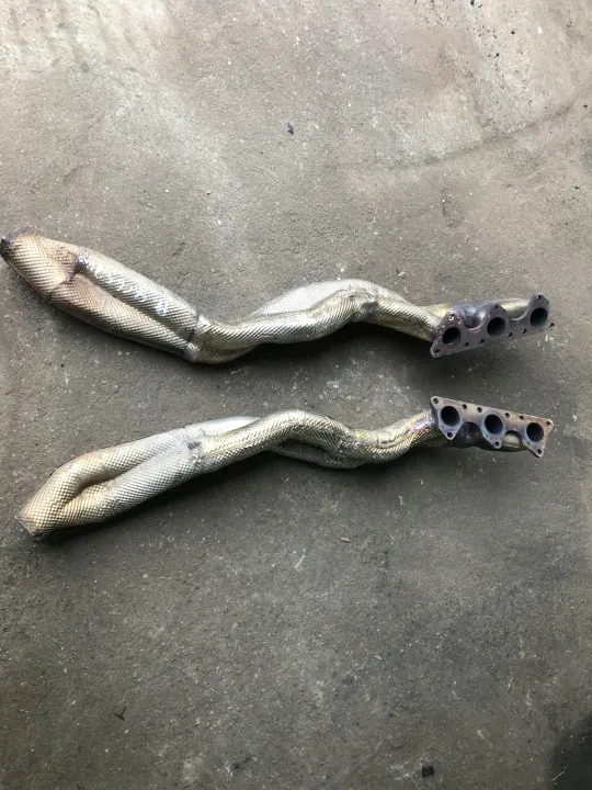Audi S6 C6 5.2 V10 Pakoputken Keräin OEM 4F0253211E image 9