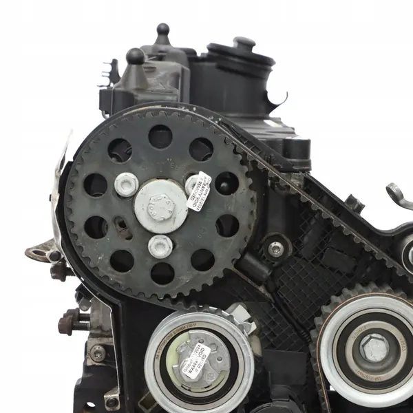 VW Passat B7 Audi Q3 2.0 TDI Moottori OEM 03L100090J image 3