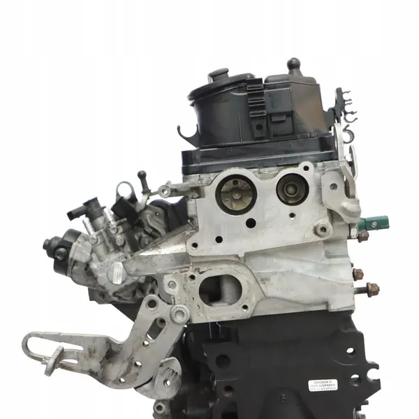 VW Passat B7 Audi Q3 2.0 TDI Moottori OEM 03L100090J image 9