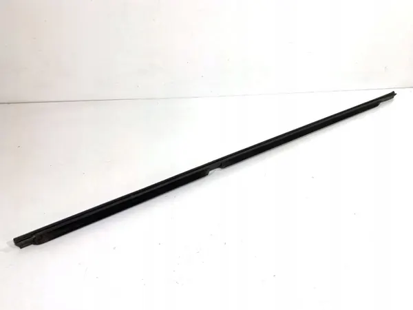 Tira raspante trasera derecha OEM 7258331 BMW F31 image 3