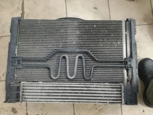 Ventilador Enfriamiento BMW X1 E84 OEM 7588974 2.0D image 2