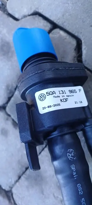 AdBlue-Tank VW Touran II III OEM 5QA131877J image 6