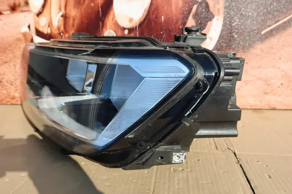 VW TIGUAN ALLSPACE FAROL LED ESQUERDO 5NN941005 image 8