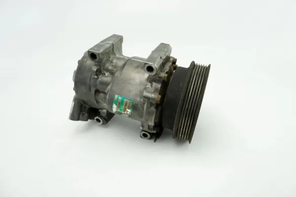Compresseur A/C Renault Clio II 2002 OEM 7700273801 image 5