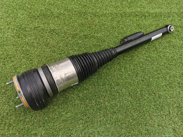 AMORTECEDOR TRASEIRO DIREITO MERCEDES S CLASSE 223 A2233201804 image 1