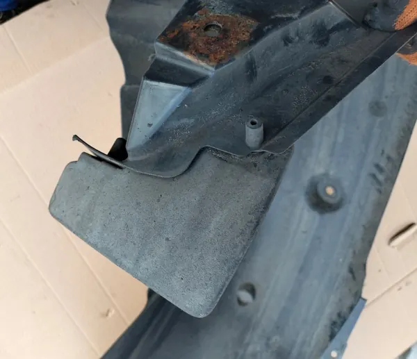 Renault Captur I linker achterspatbord OEM 767496800R image 5