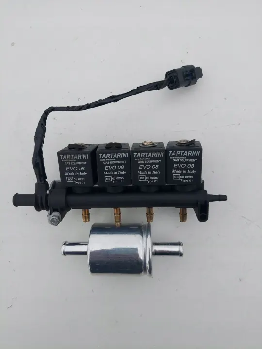 Gaspedal-Einspritzschiene OEM E3-03-6235 Tartarini Evo-08 image 3