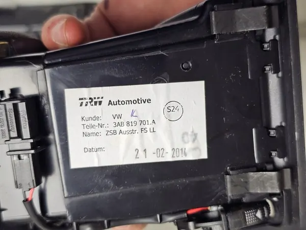 Grade de Admissão Difusor VW Passat B6 B7 CC Esquerda image 3