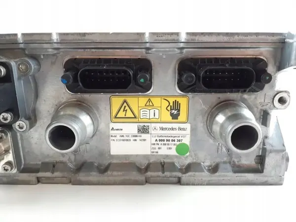 Mercedes-Benz GLE W166 Spannungswandler OEM A0009006307 image 5