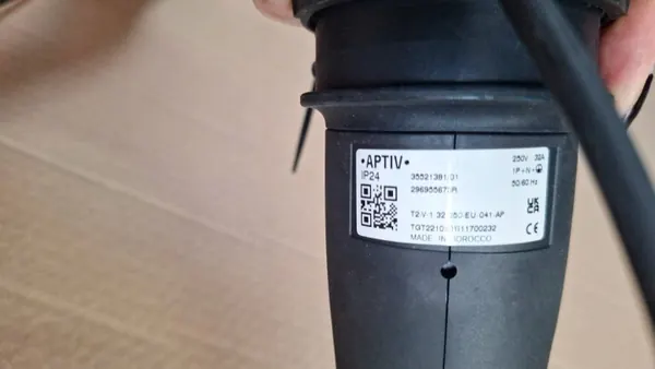 Renault Megane E-Tech Ladekabel OEM 29655673R image 3