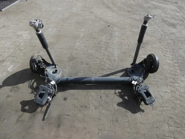 Viga suspensión trasera Fiat OE .tipo para Tipo II Sedán image 2