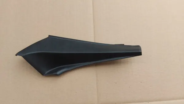 Oikea ikkunatulppa OEM 53866-42020 Toyota RAV4:lle image 2