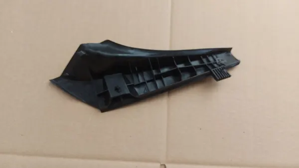Oikea ikkunatulppa OEM 53866-42020 Toyota RAV4:lle image 4