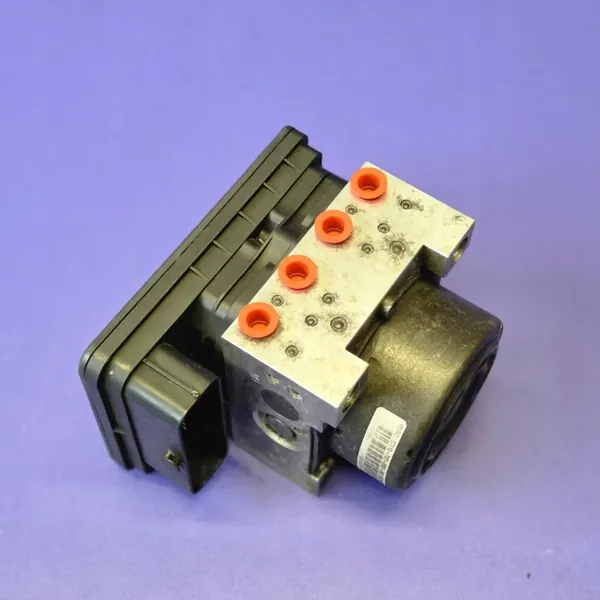ABS-pump Honda Civic IX OEM 57110-TV2-E031-M1 image 2