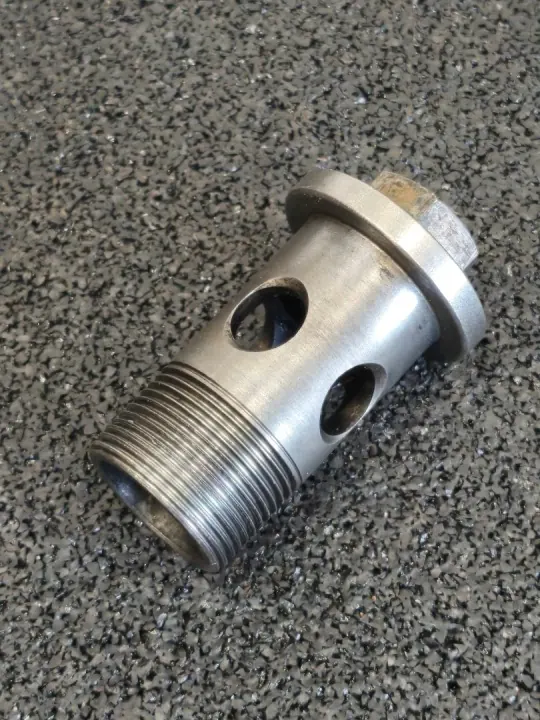 Hålskruv Turboolledning OEM 51981500212 image 4