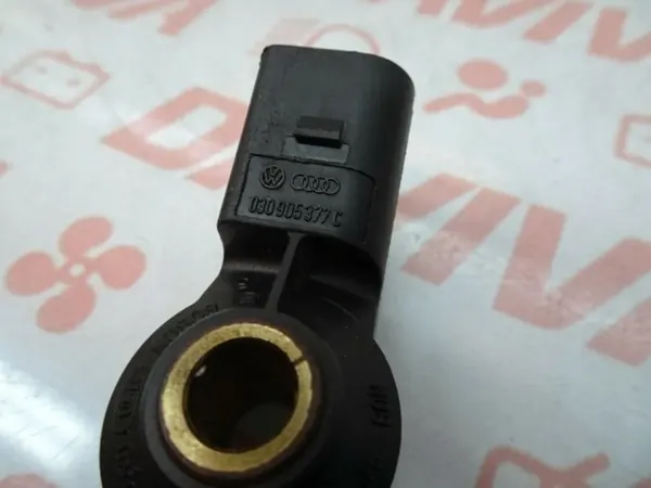 Capteur de cliquetis OEM 030905377C pour VW Golf 1.4 TSI image 5