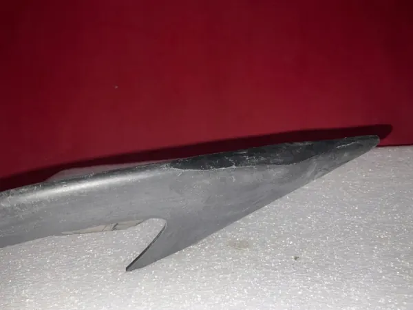 OEM 95B807878 Alapuskuri oikea Porsche Macanille image 3