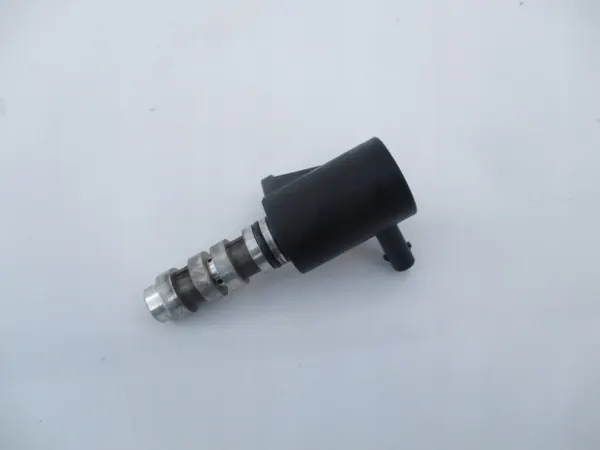 Válvula de presión de aceite OEM A6541800415 Mercedes C-Class image 2