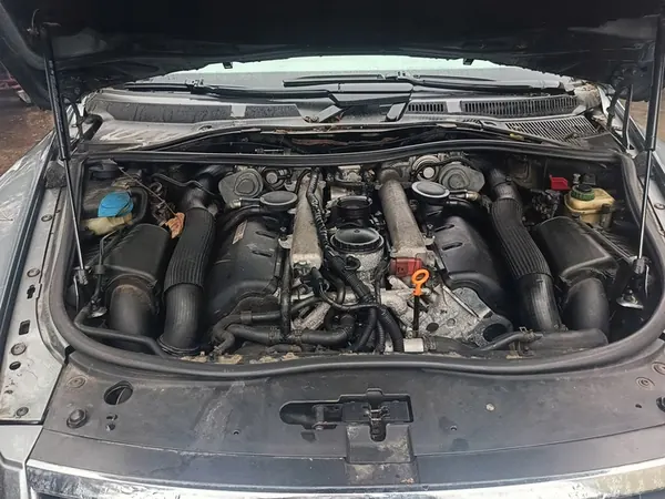 Ilmastointikompressori Touareg 5.0 TDI V10 7H0820805C image 5