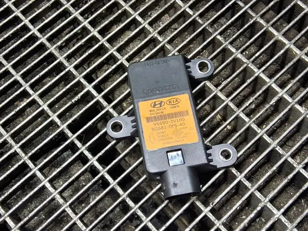 ESP-module OEM 95690-3V100 voor Hyundai i40 2.0 GDI image 2