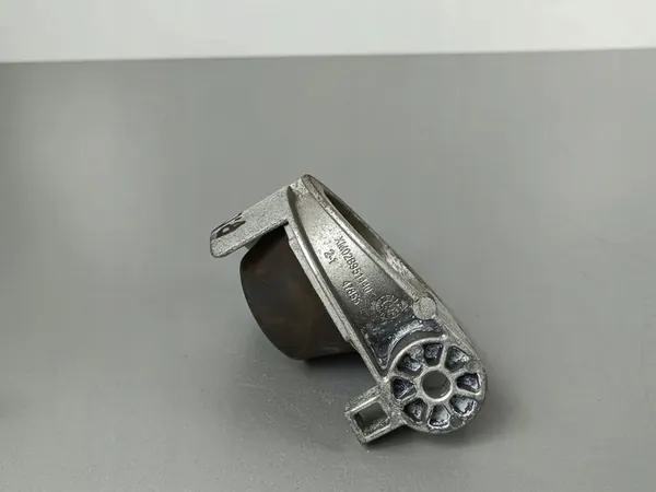 Suporte de silenciador Jeep Grand Cherokee WL 2022 68440476AB image 3