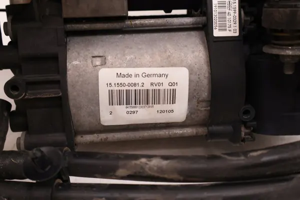 Compressore Sospensione Jeep Grand Cherokee WK2 OEM image 5