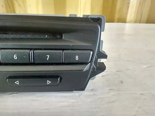 BMW E87 E90 E91 E92 E93 Radio Navigation Leser CIC MID 9239323 image 2