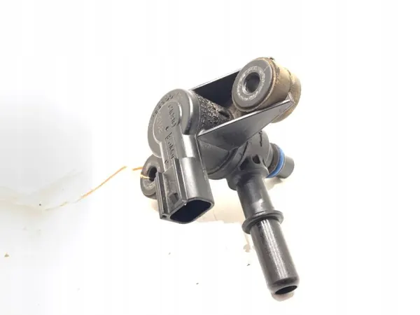 Polttoainehöyryventtiili OEM AU5A-9G866-AB Ford Mustang image 2