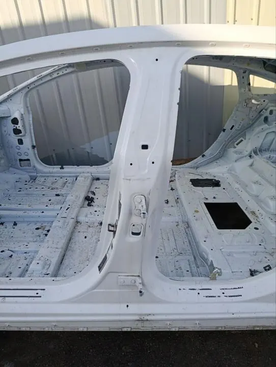 Mercedes-Benz EQS 2022 vasen kynnys OEM 294415 image 5