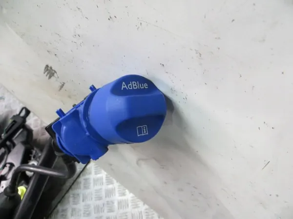 DS AdBlue-Tank OEM 150/011 für DS7 Crossback 1.5 image 3
