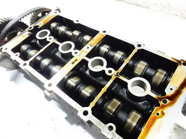 Capa de Válvulas VW GOLF IV 1.4 16V com Eixos de Comando image 4