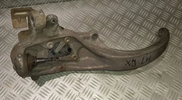 JAGUAR XJ X351 RWD Främre Vänster Styrknuckle AW93-3K186-CA image 5