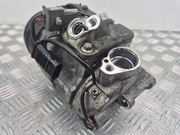 Compresor de AC Mercedes W204 W212 M271 OM651 A0032308511 image 3