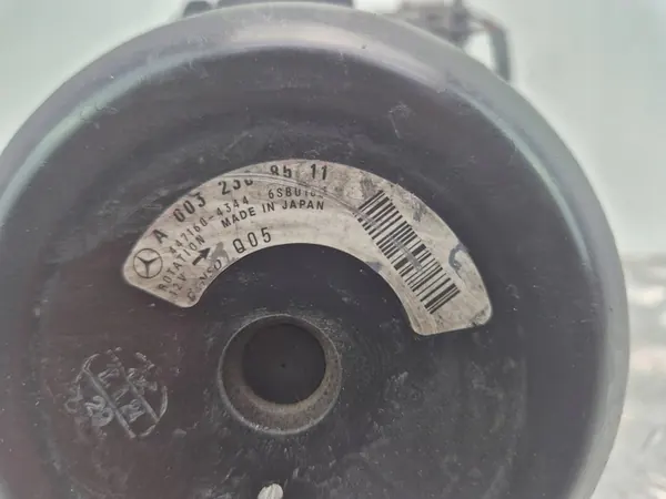 Compresor de AC Mercedes W204 W212 M271 OM651 A0032308511 image 6